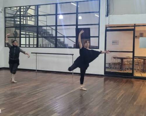 34927 2  TALLER DE DANZA CLASICA. EN TEATRO EL JUVENIL.. ICON ALDO VON LANDESEN