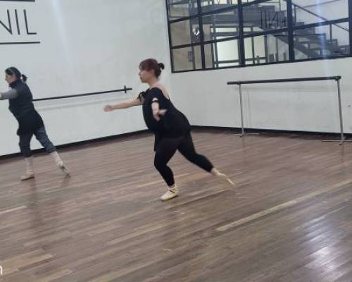 34927 6  TALLER DE DANZA CLASICA. EN TEATRO EL JUVENIL.. ICON ALDO VON LANDESEN