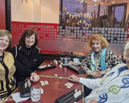 34942 1 TARDE DE BURAKO Y RUMMY