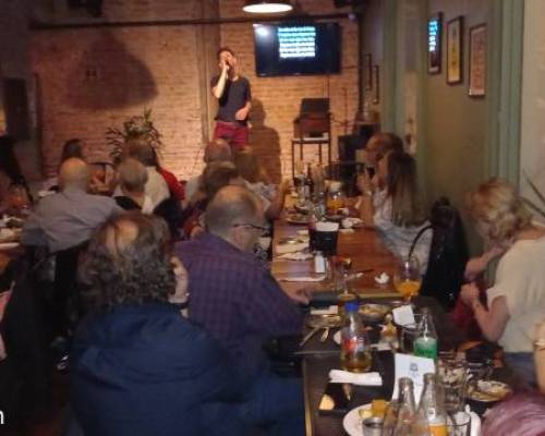 35042 8 CENA SHOW  PARA DISFRUTAR CON TODOS LOS SENTIDOS
