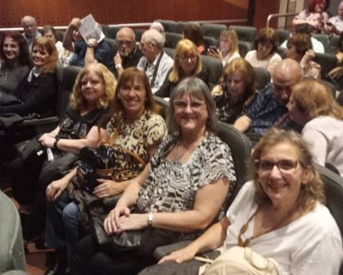 35234 11  TEATRO MUY ECONÓMICO: COMO SI PASARA UN TREN