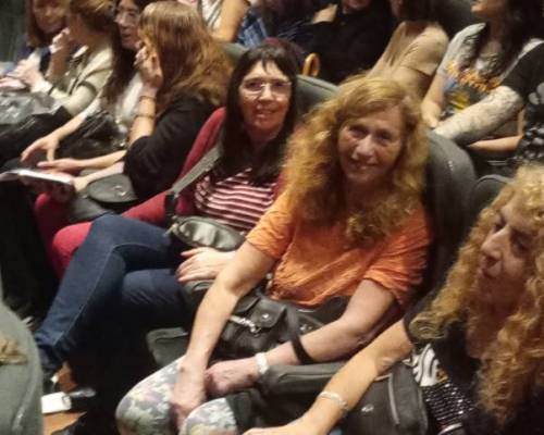 35234 4  TEATRO MUY ECONÓMICO: COMO SI PASARA UN TREN