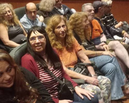 35234 5  TEATRO MUY ECONÓMICO: COMO SI PASARA UN TREN