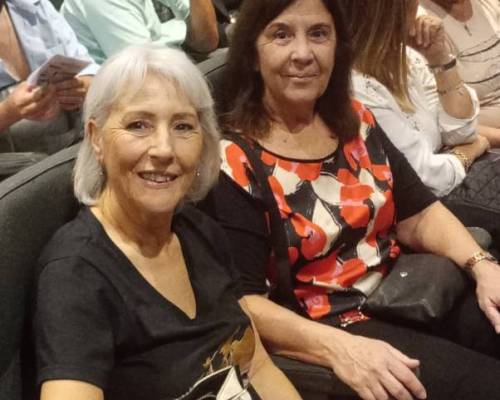 35234 8  TEATRO MUY ECONÓMICO: COMO SI PASARA UN TREN