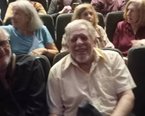 35234 9  TEATRO MUY ECONÓMICO: COMO SI PASARA UN TREN