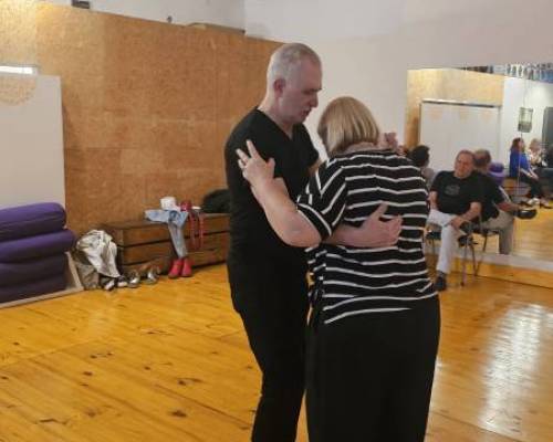 35239 10 TECNICAS Y PRACTICAS DE TANGO...