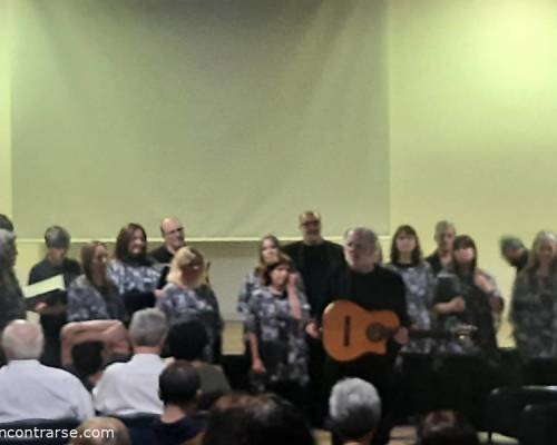 35290 3 Agrupacion Coral de Haedo en concierto y coros amigos.