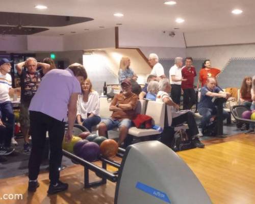 35294 1 VAMOS AL BOWLING EN PATERNAL