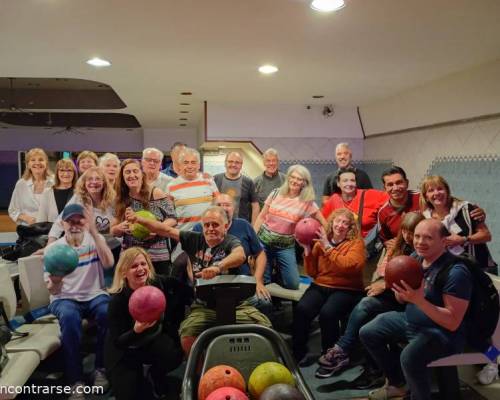 35294 26 VAMOS AL BOWLING EN PATERNAL