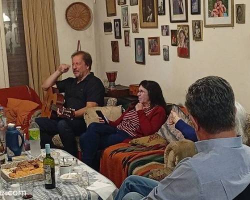 35309 2 COMIDA Y GUITARREADA EN LO DE MAJO!!!
