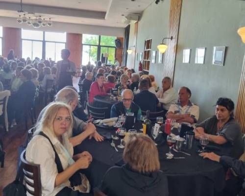 35320 4 Excursion en CHASCOMUS, show, Baile, cantantes,
 desayuno, almuerzo, merienda y TRANSPORTE.
