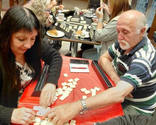 35341 3 Jugamos Rummy en Caballito!!