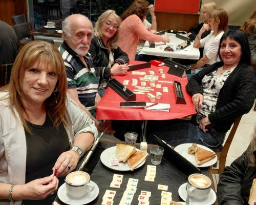 35341 7 Jugamos Rummy en Caballito!!