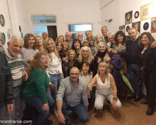 35425 27 Y si nos encontramos a cenar en LO DE EMILIO otra vez?