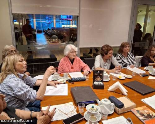 Un grupo que crece y crece! Gente espectacular. :Encuentro Grupal Club de lectura: Los martes son puro cuento...