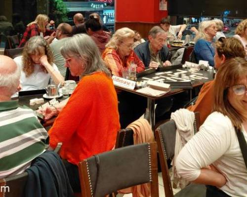 35482 3 Jugamos Rummy en Caballito!!