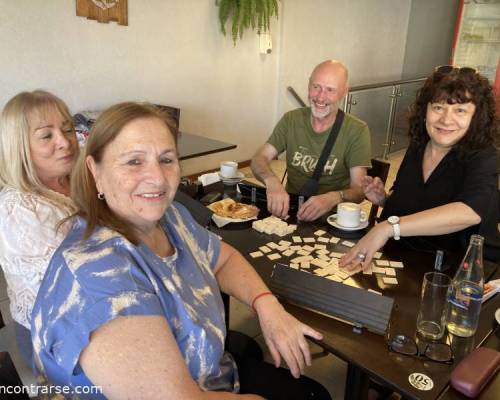 35538 10 JUEGO, CHARLA Y MERIENDA