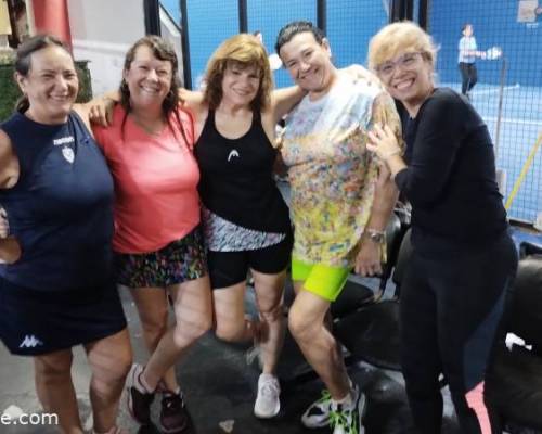 35589 1 ** JUGAMOS AL PADDLE **