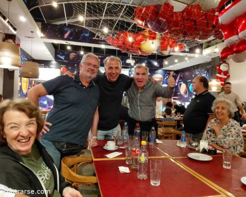 35622 20 NOS VEMOS?Caminamos y festejamos, los cumpleaños de Alejandra y Ana