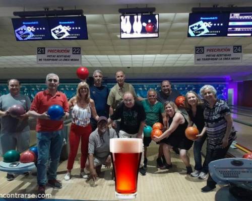 Ahora si estamos todos 🎳✨️🍺🤣🤣🤣 :Encuentro Grupal ? BOWLING EN NORCENTER  ? 