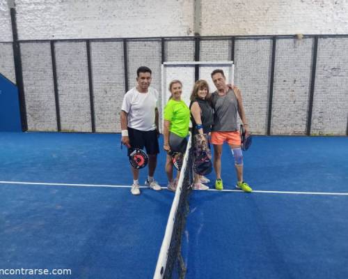 35640 4 ** JUGAMOS AL PADDLE **