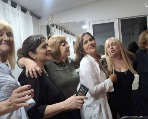 35675 2  TERMINAMOS EL AÑO CANTANDO, LLEGA LA MUESTRA! 9 AÑO CONSECUTIVO DEL TALLER DE CANTO  !