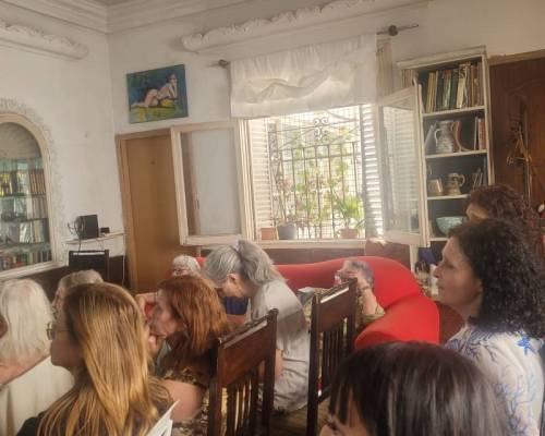 35684 11 ¡FESTEJO DE FIN DE AÑO! PIZZA, ÓPERA Y AFECTO