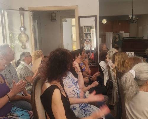 35684 22 ¡FESTEJO DE FIN DE AÑO! PIZZA, ÓPERA Y AFECTO