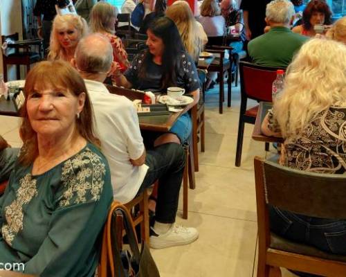 35686 4 Jugamos Rummy en Caballito!!