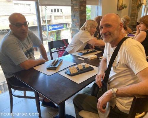 35739 16 JUEGOS, CHARLAS Y MERIENDA