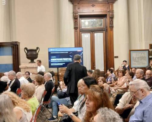 35746 30 Viento de Fiestas