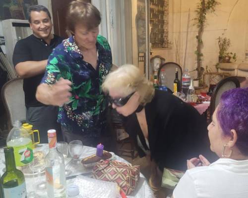 35747 11 Pasar la Nochebuena cenando juntos. En mi casa, recibirlos con alma de fiesta. Sea cual sea tu credo. Nos integramos, como lo hice ni bien ingresé 