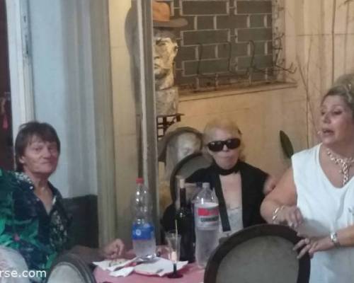 35747 8 Pasar la Nochebuena cenando juntos. En mi casa, recibirlos con alma de fiesta. Sea cual sea tu credo. Nos integramos, como lo hice ni bien ingresé 