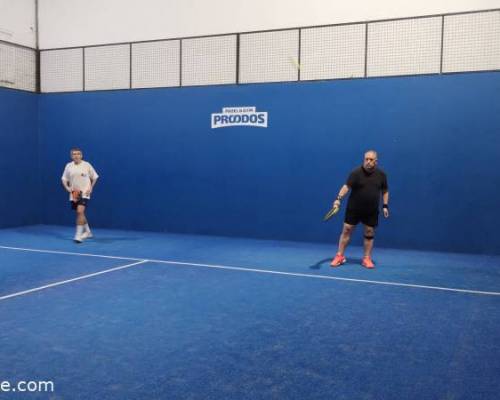 35781 8 ** JUGAMOS AL PADDLE **