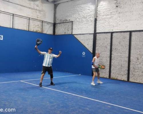 35799 6 ** JUGAMOS AL PADDLE **