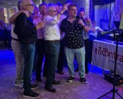 NOCHE DE FIESTA, BUENA MUSICA BOLICHERA Y SHOW EN VIVO