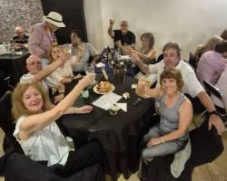 CERRAMOS EL 2025 A LO GRANDE ¡NOCHE DE BRILLOS Y REENCUENTROS, SHOW UNICO, de regalo para vos, Baile, emociones y el alma encendida