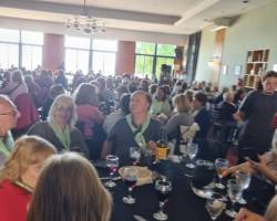 Excursion en CHASCOMUS, show, Baile, cantantes,
 desayuno, almuerzo, merienda y TRANSPORTE.
