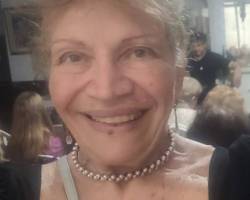 Encuentro con la ópera "El hombre que confundió a su esposa con un sombrero"