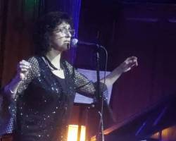 SHOW PARA LOS AMIGOS !!!!! CANTAR Y BAILAR!!!!