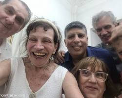 Pasar la Nochebuena cenando juntos. En mi casa, recibirlos con alma de fiesta. Sea cual sea tu credo. Nos integramos, como lo hice ni bien ingresé 