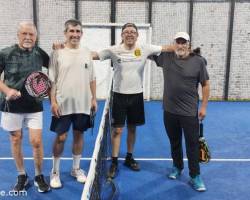 ** JUGAMOS AL PADDLE **