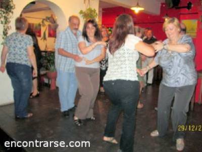 Encuentro : PIZZA MIA  evento TRIBUTO  SIMPLEMENTEMUJER ( Lidia) 