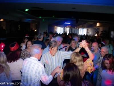Encuentro : CENA  , FIESTA Y BAILE CONECTANDO CON LA VIDA .  Homenaje a  SIMPLEMENTEMUJER ( Lidia) 