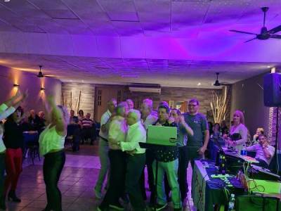 Encuentro : ¡¡SWING Y SABOR,!! VAMOS A BAILAR, SALSA , BACHATA Y OTROS RITMOS A PURA DIVERSION 