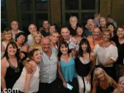 Encuentro : RECORDANDO A MARIO CON LA FONOLA. 
