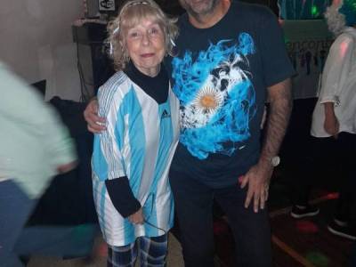 Encuentro : FESTEJO DOBLE , HONRAMOS AL GRAL. SAN MARTIN Y NUESTRO DÍA DEL NIÑO ! 