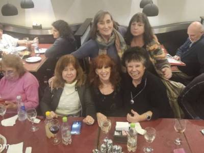 Encuentro : NOS VEMOS ? y festejamos el cumpleaños de Perla y Mery 