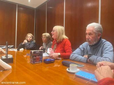 Encuentro : Club de lectura: Los martes son puro cuento... 