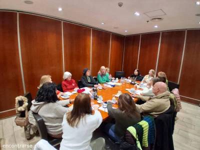 Encuentro : Club de lectura: Los martes son puro cuento... 